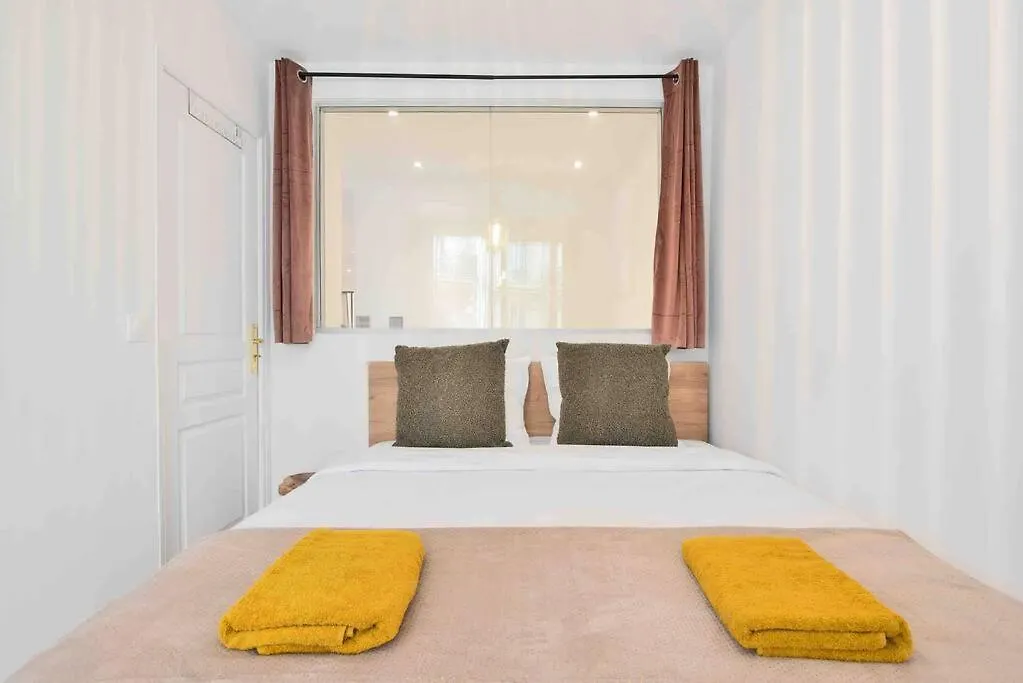 Porte Maillot, Champs Elysees, Triomphe, 3 8p Paris